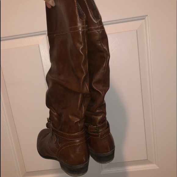 Fall boots - Picture 3 of 7